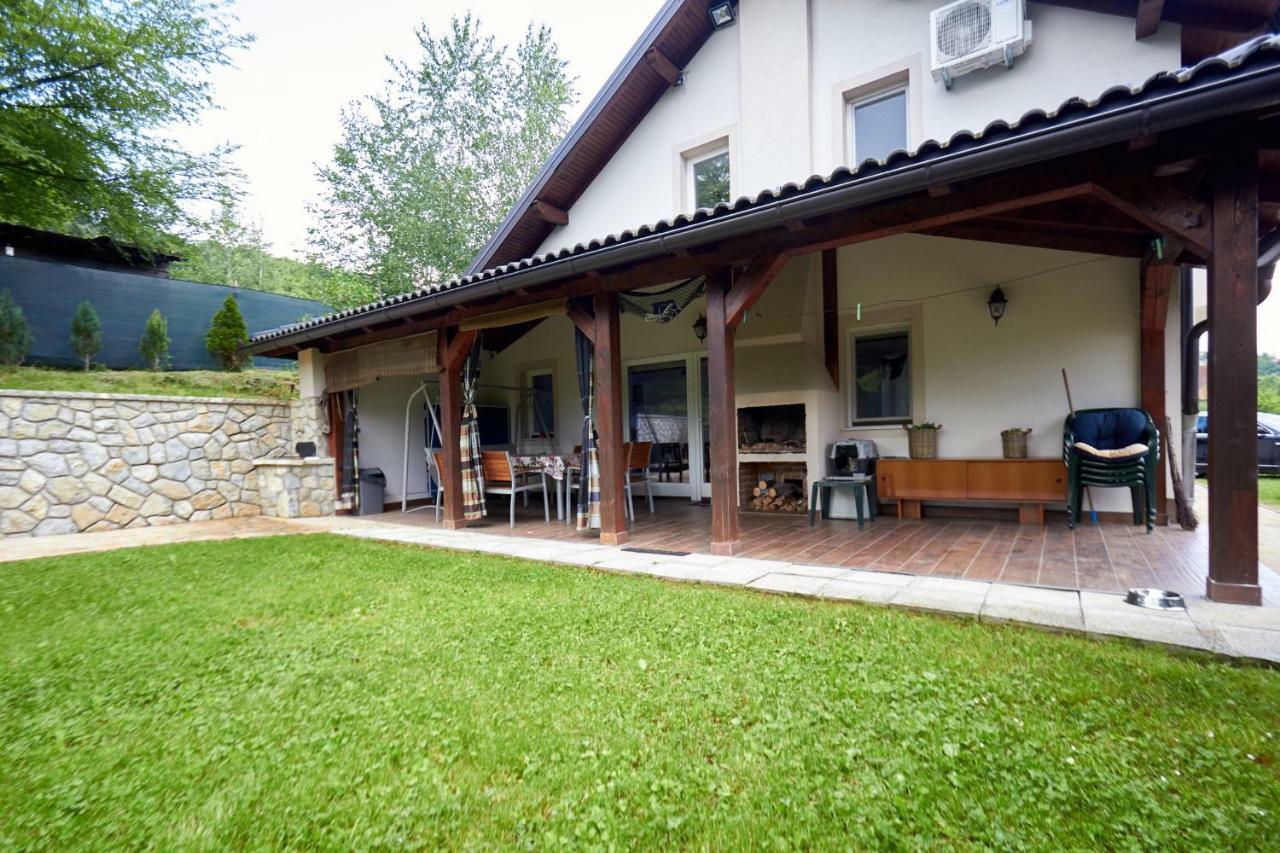 Charming Luxury Villa サラエヴォ エクステリア 写真